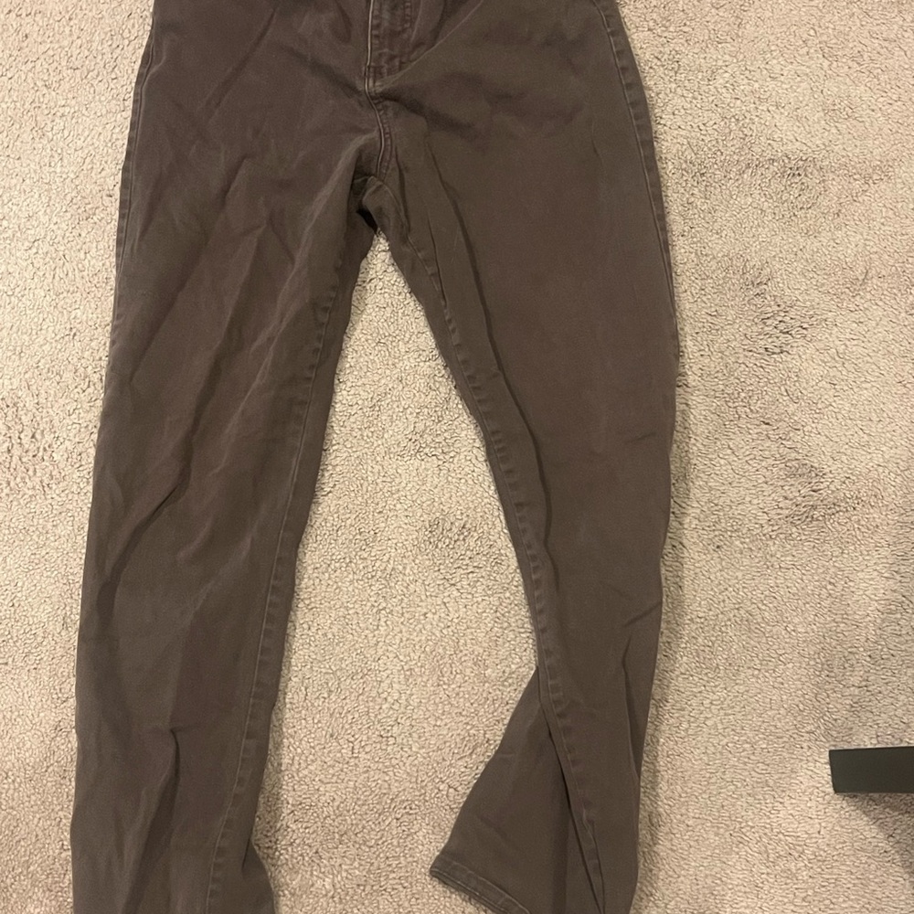 Chinos